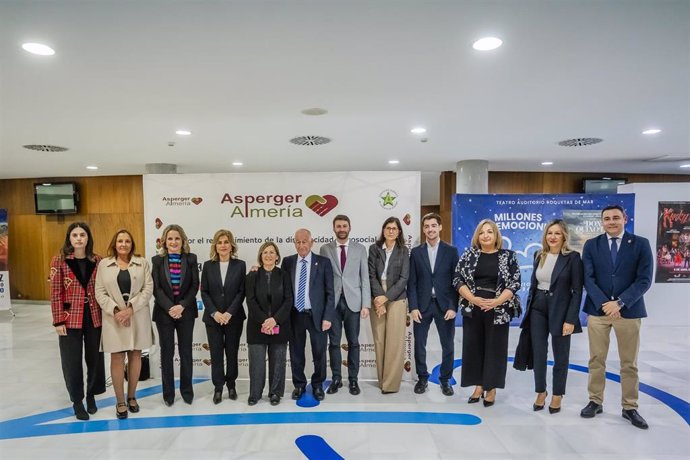 Gala de la Asociación Asperger Almería en el Teatro Auditorio de Roquetas de Mar (Almería).