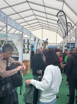 La Diputación promociona la provincia de Valencia como destino de turismo ornitológico en FIO 2025 Extremadura