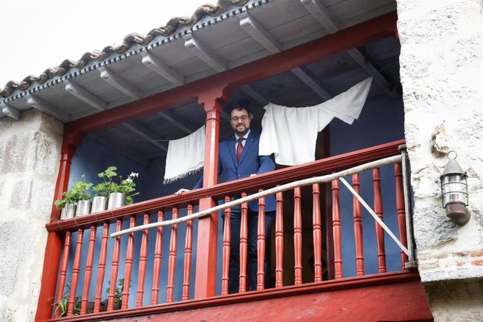 Adrián Barbón, en Llanes