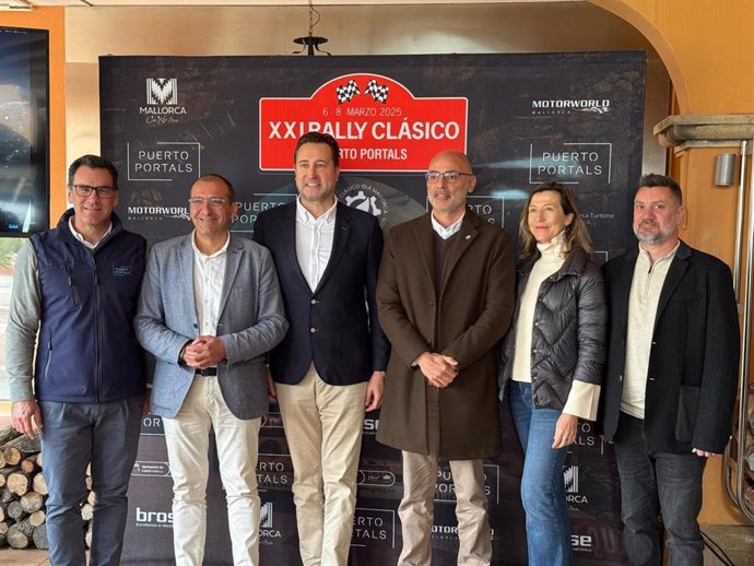 Álvaro Irala, Pedro Más, Toni Dezcallar, Javier Tascón y Pere Cifre en la presentación de la XXI edición del Rally Clásico Isla de Mallorca