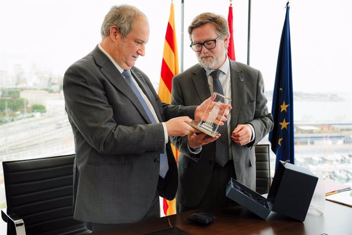 El ministre d'Indústria i Turisme, Jordi Hereu, i el president del Port de Tarragona, Santiago Castellà