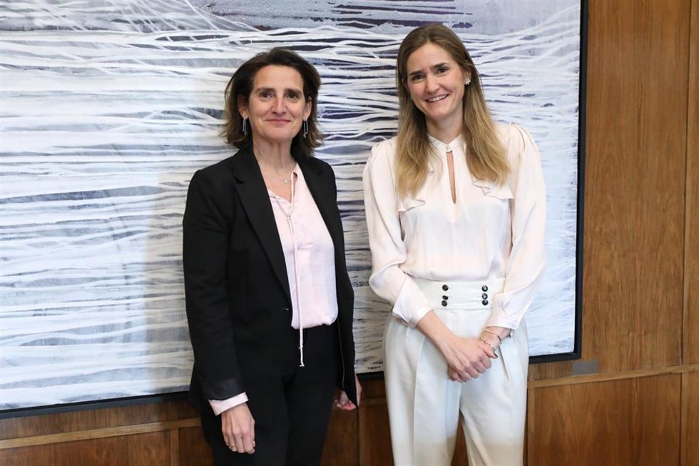 Aagesen y Ribera se reúnen y hablan del Paquete Ómnibus: "La simplificación debe ir de la mano de la ambición climática".