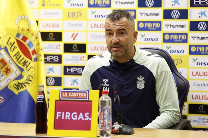 El entrenador de la UD Las Palmas, Diego Martínez, en rueda de prensa