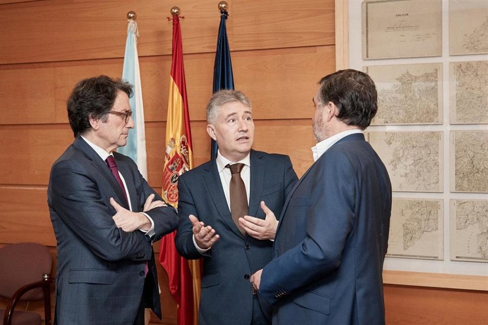 Firma de un convenio de colaboración entre la UDC, Inditex y la Asociación Gallega de Empresa Familiar
