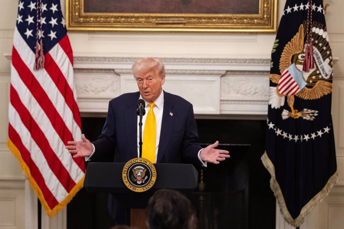 February 21, 2025, Washington, District Of Columbia, USA: United States President Donald Trump delivers remarks during a governors working session in the State Dining Room of the White House in Washington, DC, February 21, 2025