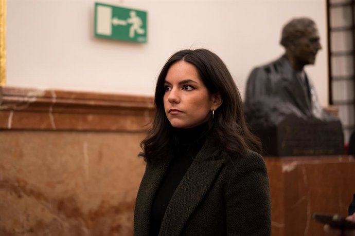 Archivo - A porta-voz da VOX no Congresso, Pepa Millán, saindo de uma sessão plenária no Congresso dos Deputados, em 26 de novembro de 2024, em Madri (Espanha).