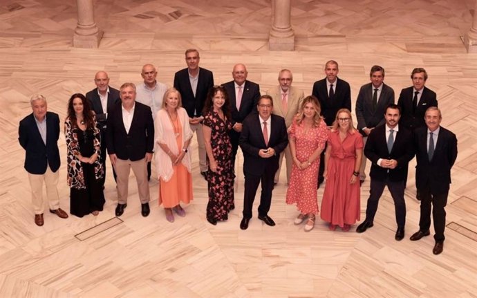 Archivo - Una anterior reunión de la junta directiva de AFA-Asociaciones y Fundaciones Andaluzas.