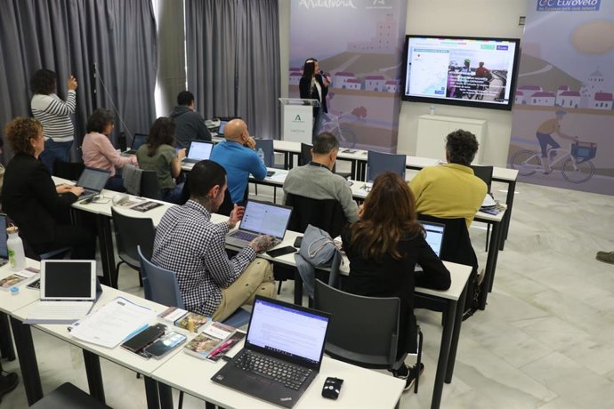 Una imagen de la asamblea celebrada en Sevilla.