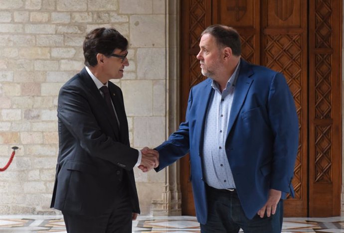 Reunió entre el president de la Generalitat, Salvador Illa, i el president d'ERC, Oriol Junqueras