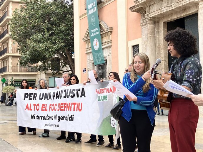 Una concentración en València reclama "un alto el fuego definitivo en Gaza" y "una Palestina libre"