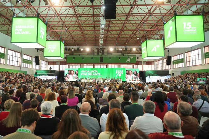 La secretaria general del PSOE-A, María Jesús Montero, interviene en la inauguración del XV Congreso del PSOE de Andalucía. A 22 de febrero de 2025 en Granada, Andalucía (España). Armilla acoge la primera jornada del XV Congreso del PSOE de Andalucía, un 