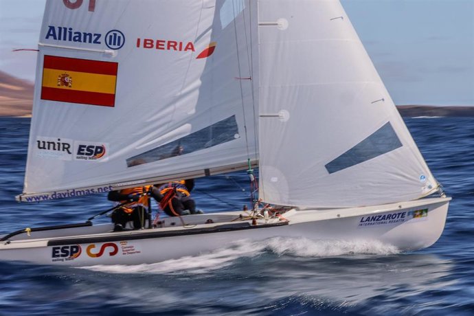Silvia Mas y Alex Marsans en 470 Mixto en la penúltima jornada de la Lanzarote International Regatta