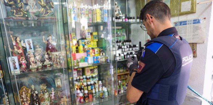 Una inspección de la Policía Municipal de Madrid a un local de santería