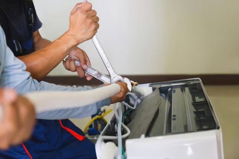 Industria alerta sobre estafas en los servicios de reparación de electrodomésticos en Cantabria
