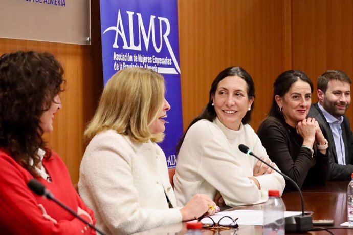 Reunión de López con Almur.