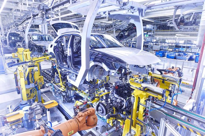 Archivo - Las tecnologías digitales agregarán casi 573.000 millones al PIB del sector de la automoción en 2030.