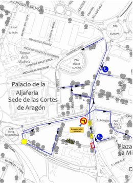 Zona de circulación afectada por las obras de un colector en Paseo María Agustín, en Zaragoza