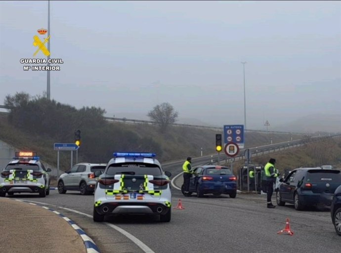 Un control de la Guardia Civil en la provincia de Huesca.