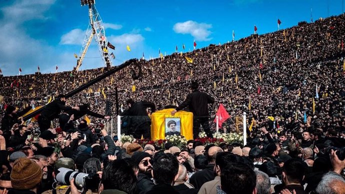 Funeral por Hasán Nasralá en el Estadio Camille Chamun de Beirut