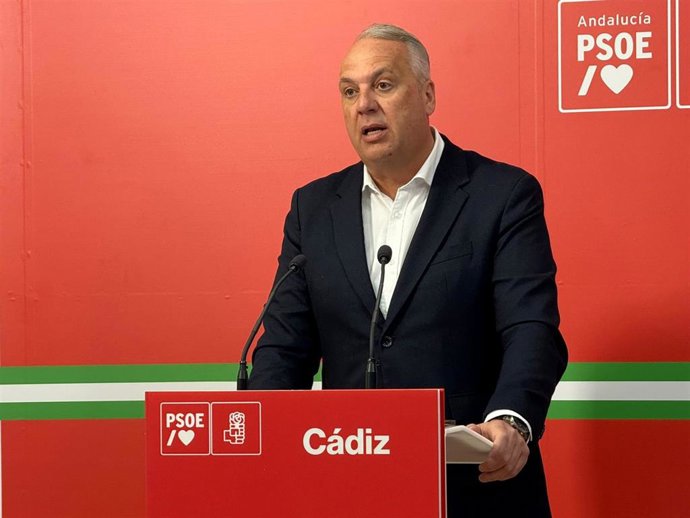 Archivo - El secretario general del PSOE de Cádiz, Juan Carlos Ruiz Boix, en una imagen de archivo. 