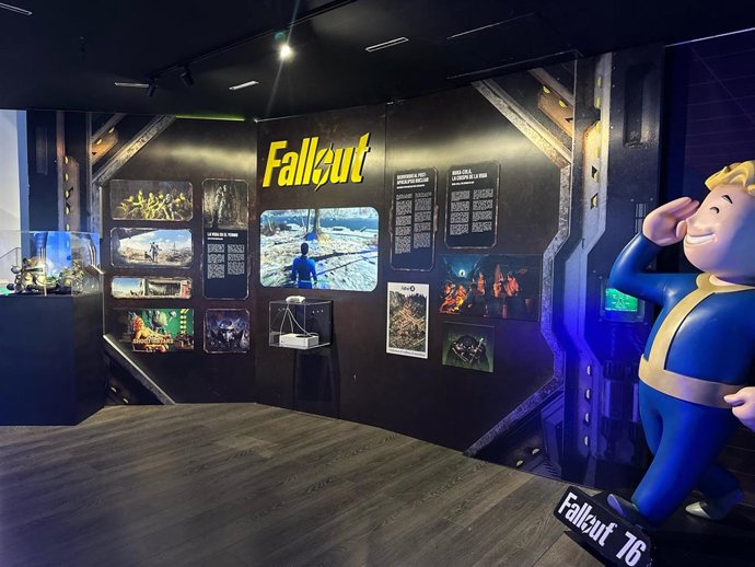 El panel dedicado a Fallout ofrece un repaso histórico de la saga, explorando su evolución desde su lanzamiento en 1997 hasta su actual relevancia en la cultura pop y el mundo de los videojuegos