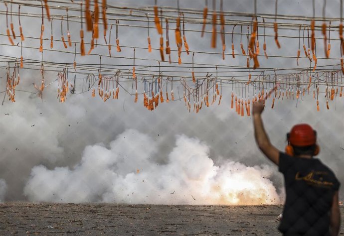 Pirotecnia Valenciana dispara una 'mascletà' "muy tradicional" junto a "efectos innovadores" que abre boca a la Crida
