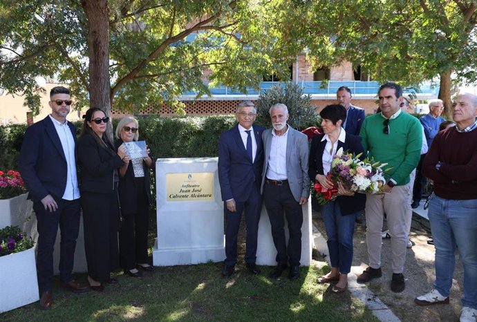 Homenaje póstumo a Juan José Calvente.