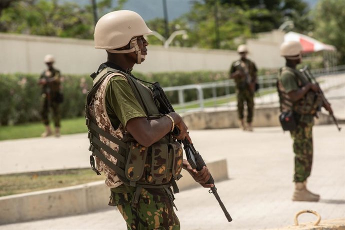 Archivo - Arquivo - Membros da polícia do Quênia enviados ao Haiti
