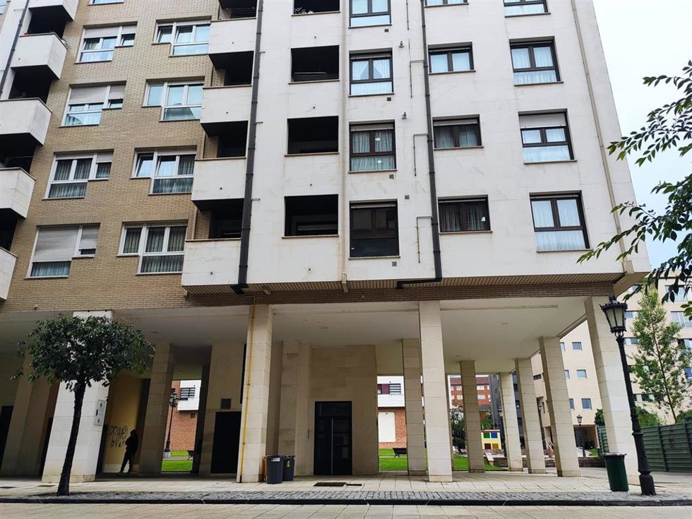 Archivo - Imagen de archivo de viviendas en Oviedo