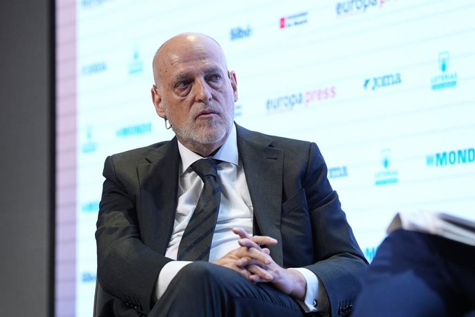 Javier Tebas, presidente da LaLiga, durante o Desayunos Deportivos Europa Press - Javier Tebas - celebrado no Auditório Meeting Place em 24 de fevereiro de 2025, em Madri, Espanha.