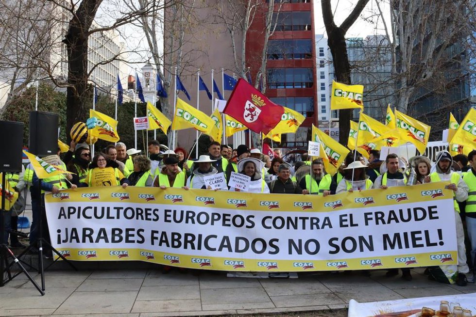 Pancarta de COAG.