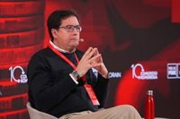 López avanza que el Gobierno hablará "con cada CCAA" si no hay un acuerdo común para la quita de deuda