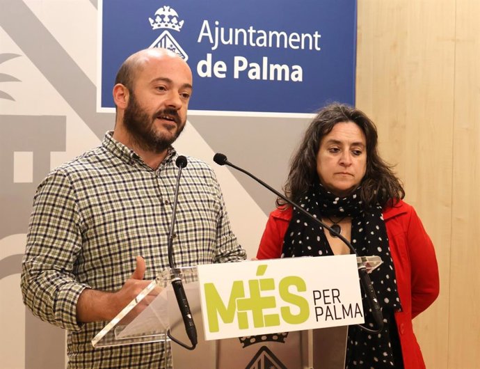 Los ediles de MÉS per Palma Miquel Àngel Contreras y Kika Coll.