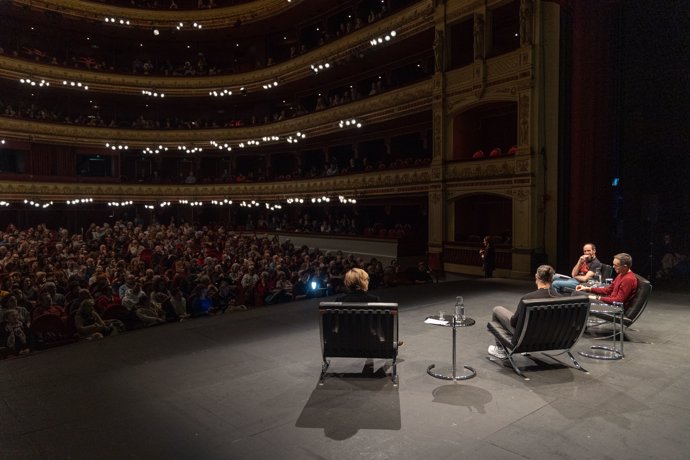 Foro de la Cultura en el Teatro Calderón de Valladolid.