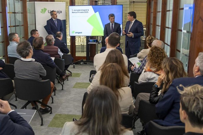 Encuentro de la entidad con clientes de banca privada.