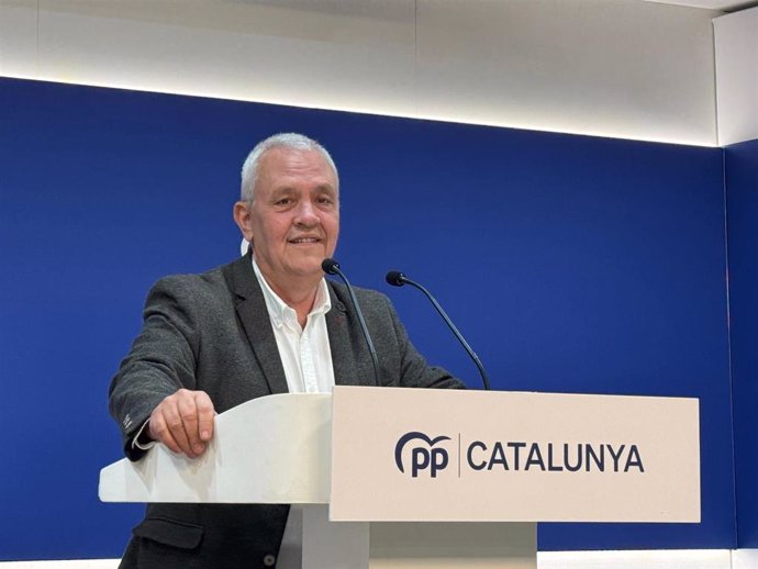 El secretario general del PP de Catalunya, Santi Rodríguez, en la rueda de este lunes