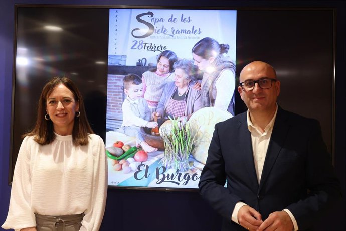 El vicepresidente y diputado de Cultura de la Diputación de Málaga, Manuel López Mestanza, ha presentado este lunes, junto a la alcaldesa de El Burgo, María Dolores Narváez, este evento, declarado Fiesta de Singularidad Turística.