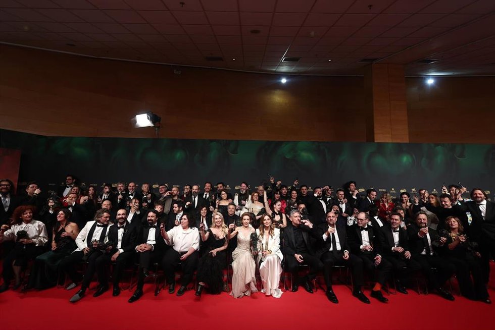 Foto de familia de los ganadores en la 39 edición de los Premios Goya, en el Palacio de Exposiciones y Congresos de Granada el pasado 8 de febrero