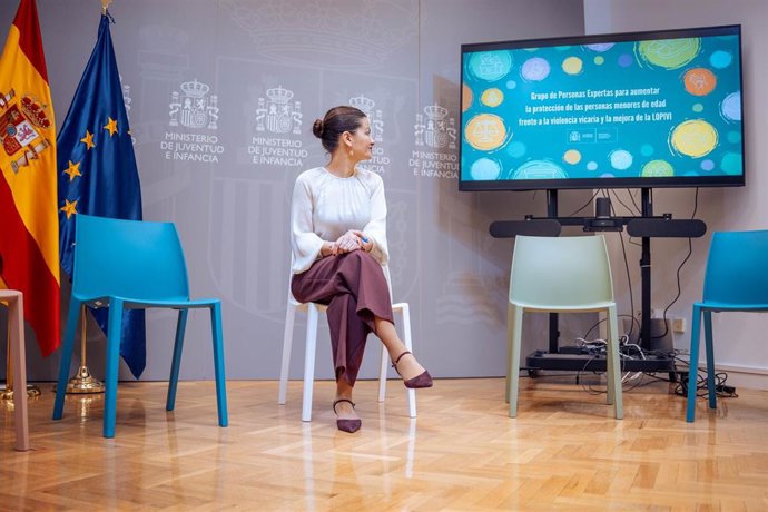 La ministra de Juventud e Infancia, Sira Rego, durante el acto de presentación del Grupo de Personas Expertas para aumentar la protección de las personas menores de edad frente a la violencia vicaria, a 24 de febrero de 2025, en Madrid (España).