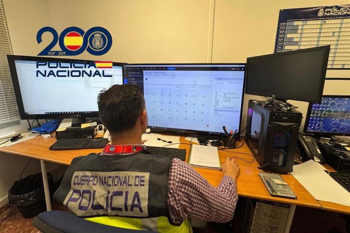 Un agende de la Policía Nacional