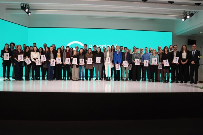 Entrega de las ayudas de la AECC 2024 en Barcelona.