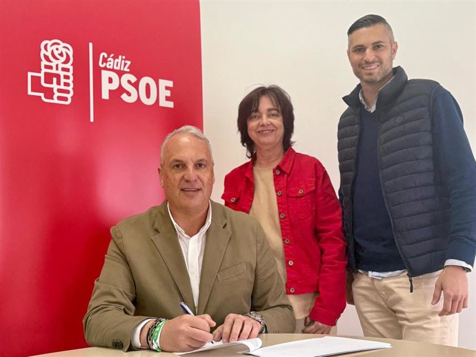 Ruiz Boix presentando su candidatura para al Congreso Provincial que se celebra en abril.