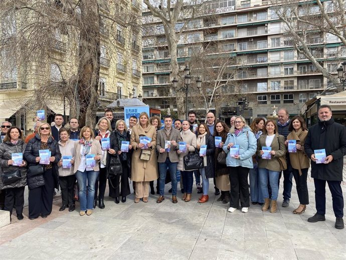 Campaña informativa del PP sobre sus medidas en materia de vivienda y contra la ocupación ilegal
