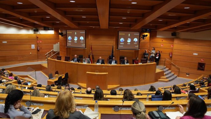'Jornada Sobre Protección De La Infancia Y Adolescencia En Entornos Digitales', Organizada Por La Fundación Orange Y Save The Children, En El Senado.