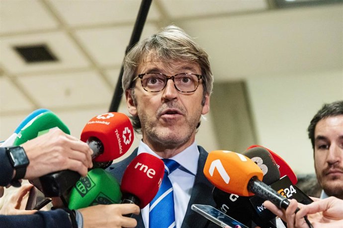 Archivo - El consejero de Economía, Hacienda y Empresa de la Región de Murcia, Luis Alberto Marín González