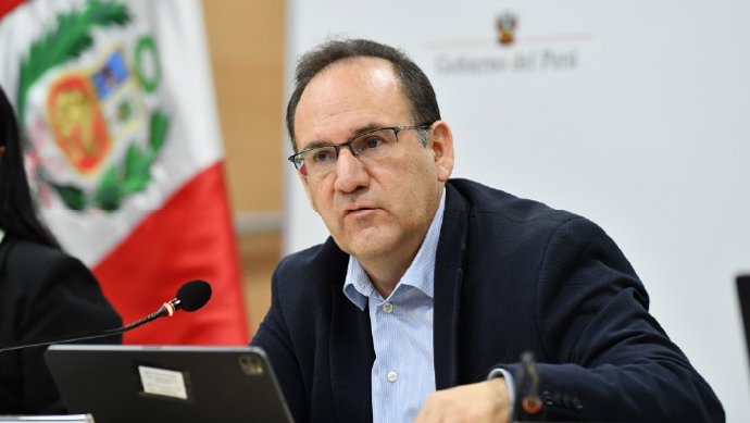 El ministro de Economía y Finanzas de Perú, José Salardi