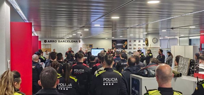 Imatge d'agents dels Mossos i de la Guàrdia Urbana de Barcelona