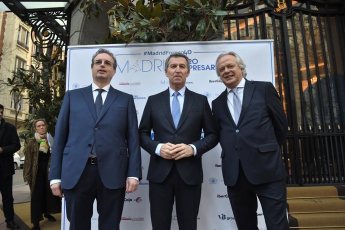 O presidente do PP, Alberto Núñez Feijóo, no fórum "Novos desafios, novas respostas", organizado pelo Foro Empresarial de Madri.