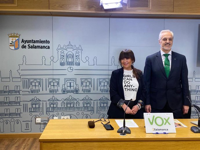 Los dos concejales del Ayuntamiento de Salamanca que han sido expulsados por la dirección de Vox.