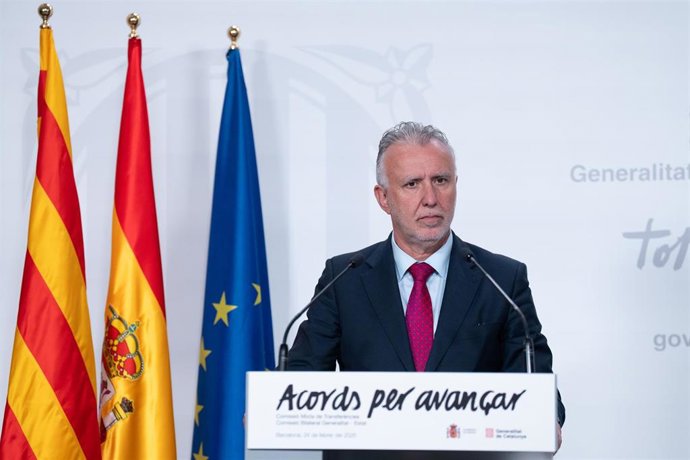 El ministro de Política Territorial y Administración Pública, Ángel Víctor Torres, durante una rueda de prensa tras la Comisión Bilateral Generalitat-Gobierno, a 24 de febrero de 2025, en Barcelona, Catalunya (España).